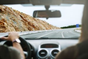 Como Garantir a Segurança do Seu Carro Durante Viagens?