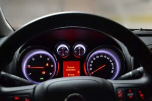 A Importância do Limitador de Velocidade: Segurança e Economia na Estrada